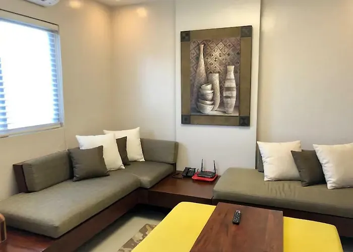 Apartment 500mbps Wi-fi 2 Largest 2 Bdrm In Grand Residences *
