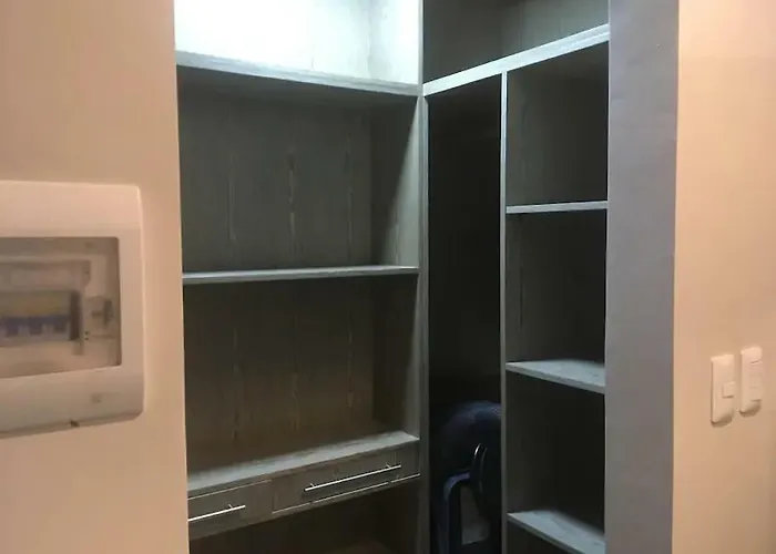 500mbps Wi-fi 2 Largest 2 Bdrm In Grand Residences Apartment *