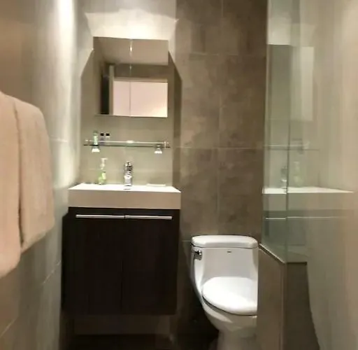 500mbps Wi-fi 2 Largest 2 Bdrm In Grand Residences Apartment